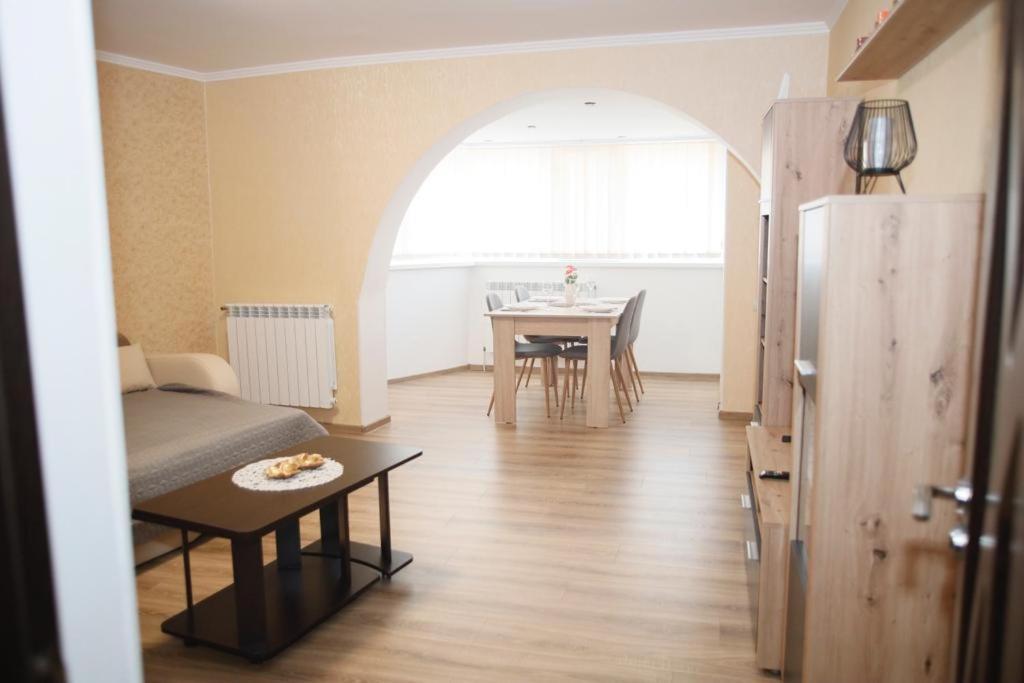 Focşani Mio Apartments מראה חיצוני תמונה